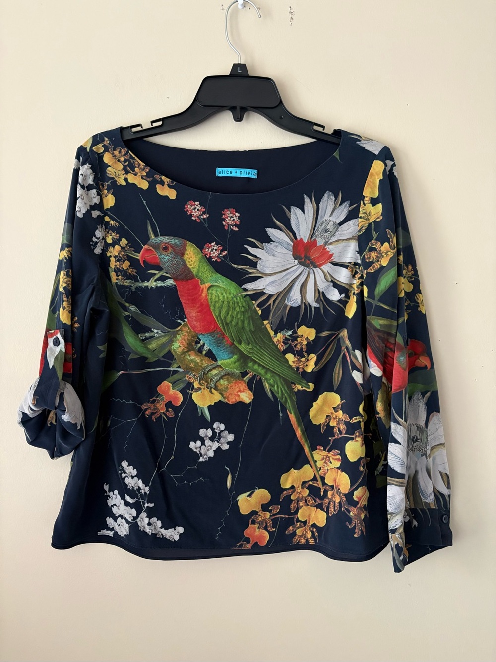 Alice + Olivia Navy Multicolor Parrot Floral Silk Blouse Sz. S Good Condition